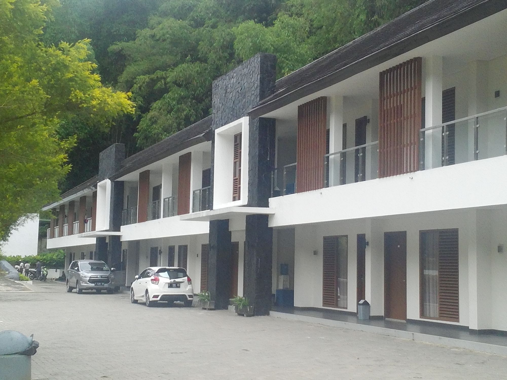 Zuri Resort Cipanas Puncak Exteriör bild