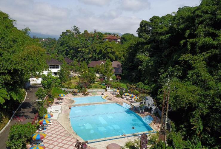 Zuri Resort Cipanas Puncak Exteriör bild